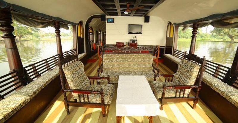 Marina Houseboat, Alleppey 5